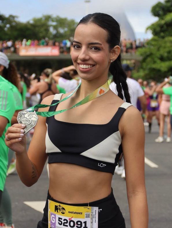 Dra. Thamiris Costa, fisioterapeuta